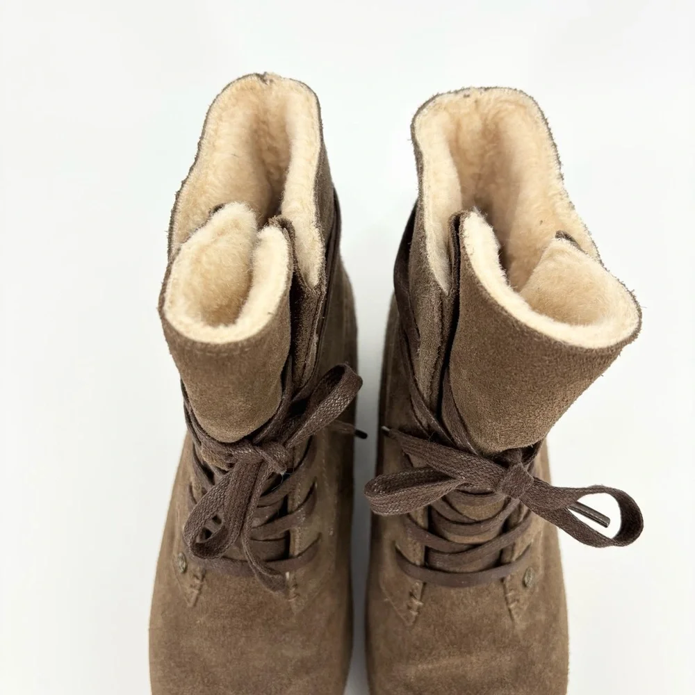 Bearpaw‎ Krista Suede Wedge Boot Size 9 Wool Blend Lining Harmony Tan Brown